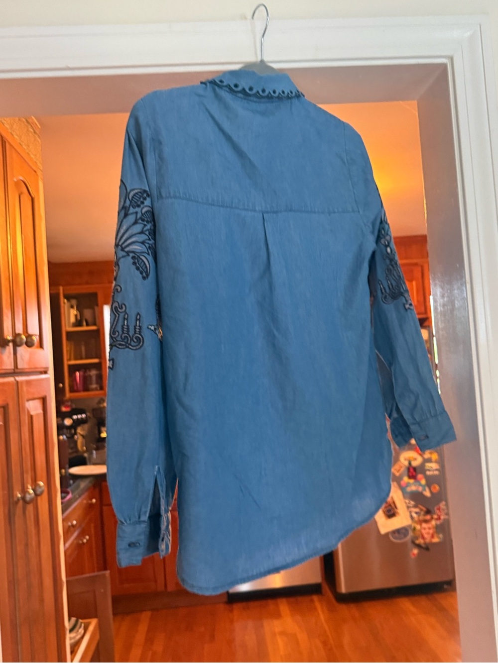 Never Fully Dressed Blue Embroidered Cheetah Chambray Shirt Size 6 - Picture 5 of 5